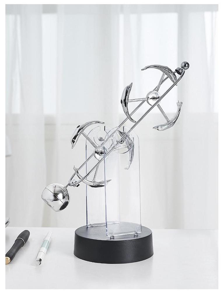 Маятник креативного хаоса в скандинавском стиле: Настольное украшение «Вечное движение» для офиса или кабинета.