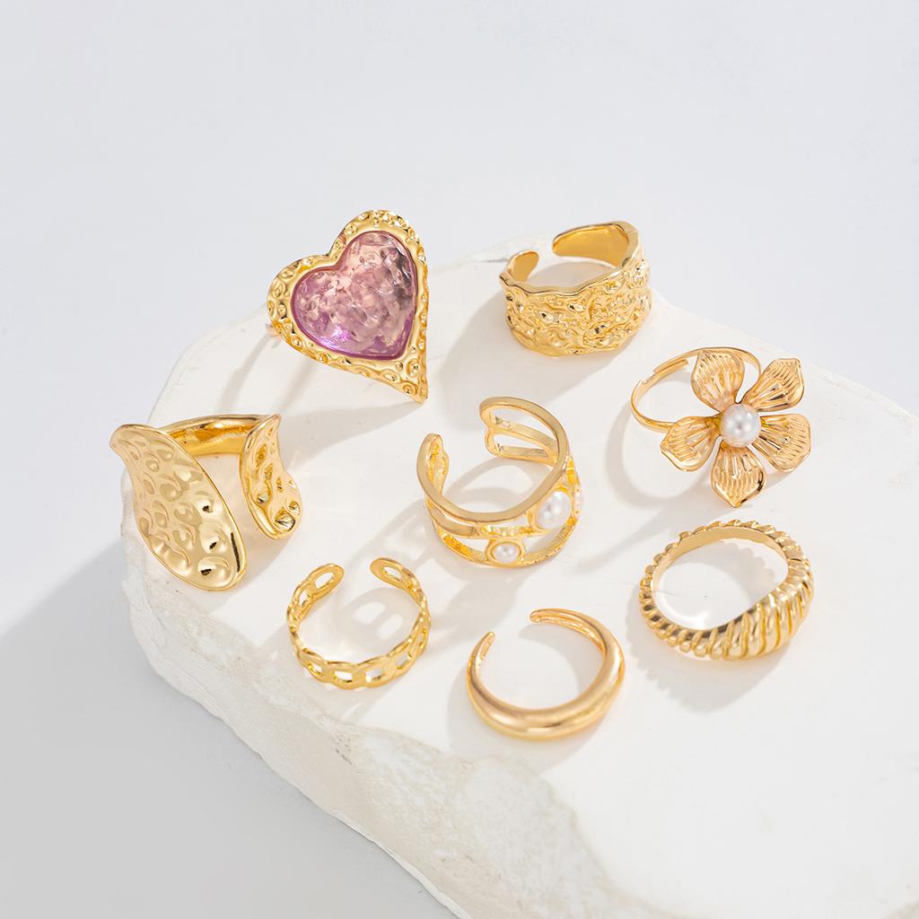 8Pcs/Set Vintage Pink Resin Peach Heart Rings for Women Men Fashion Metal Pleated Pearl Flower Rings Set Bohemia Jewelry Gifts