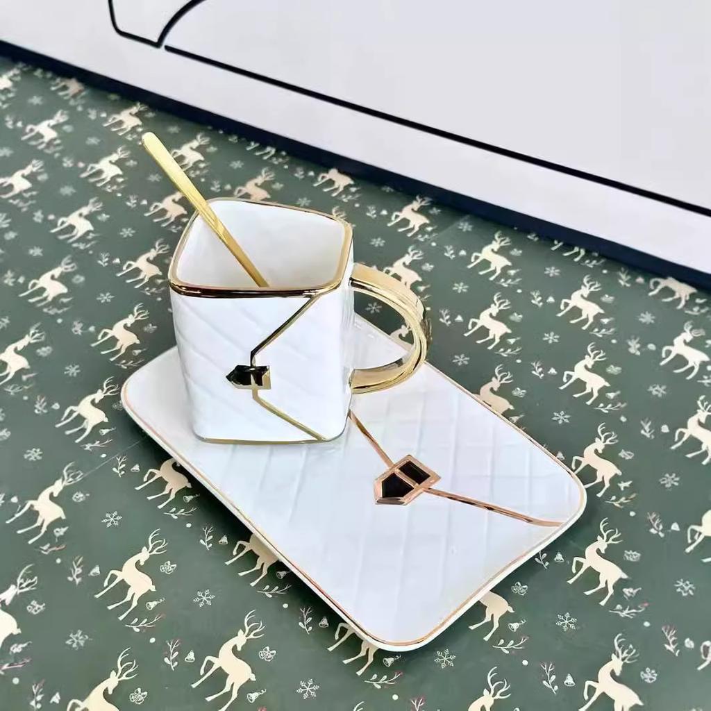 Diamond Bag Gold Plastered Coffee Cup Saucer Set Afternoon Tea Mug High End Ceramic Cup Exquisite Coffee Cup Set