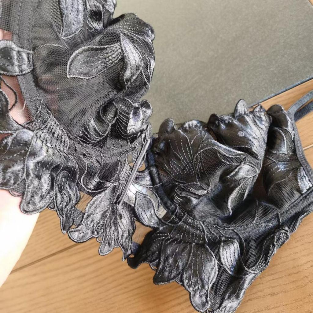 Европейские и американские женщины, сексуальный комплект с бюстгальтером и трусиками с глубоким V-образным вырезом, комплект кружевного нижнего белья с вышивкой, ультратонкий комплект нижнего белья с эффектом пуш-ап