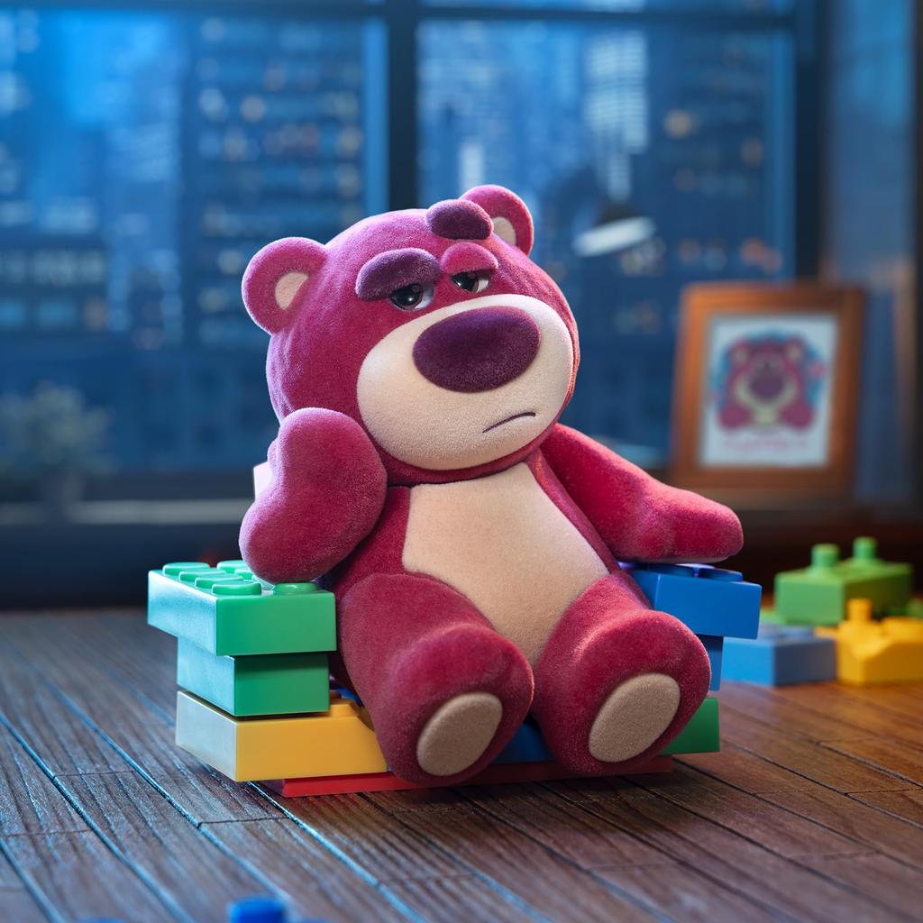 52TOYS x ИСТОРИЯ ИГРУШЕК ЛОТСО Очаровательный Босс Серия Фигурка-Сюрприз, 9 см, Флок, Популярный Персонаж, Предварительно Окрашенная, Фигурка Гашапон,