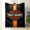 Оранжевая кожаная полоса со швами, поверх которой расположен логотип Harley-Davidson. одеяло на все сезоны плед для обеденного перерыва подарок