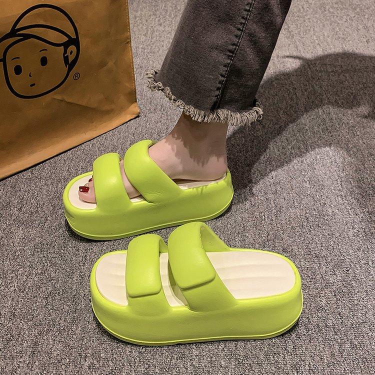 2024 Лето Новые женские тапочки Парные пляжные кожаные тапочки Мягкие толстые подошвы Шлепанцы Туфли на платформе Плоский каблук Тапочки Повседневные Сан