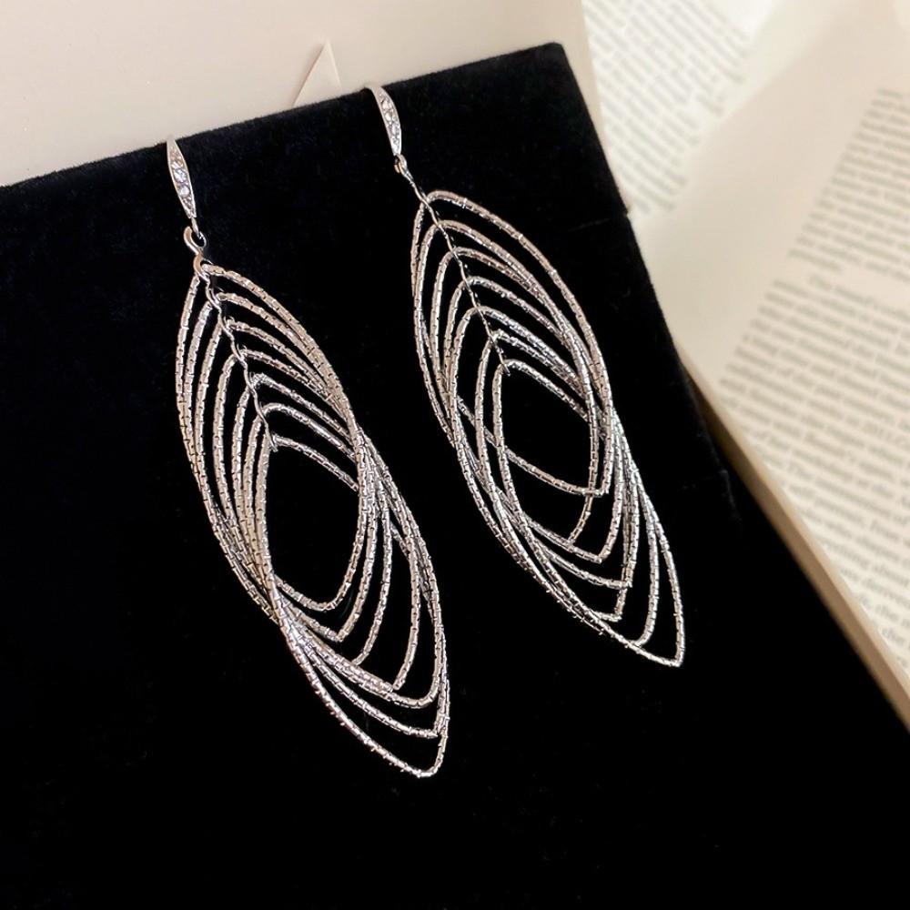 Exquisite Oval Hollow Long Tassel Dangle Earrings Gold Silver Exaggerated Ear Hook Light Luxury Ear Drop Ear Clip Women