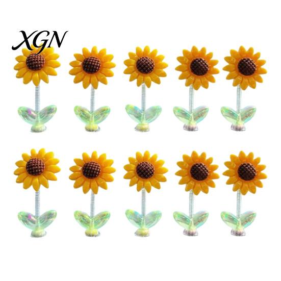 Car Interior Decor for Teen Girls Sunflower Dashboard Decor, Resin Wobble Flower Ornament with Non Cute Slip Adhesive, Shaking Rearview Mirror Office