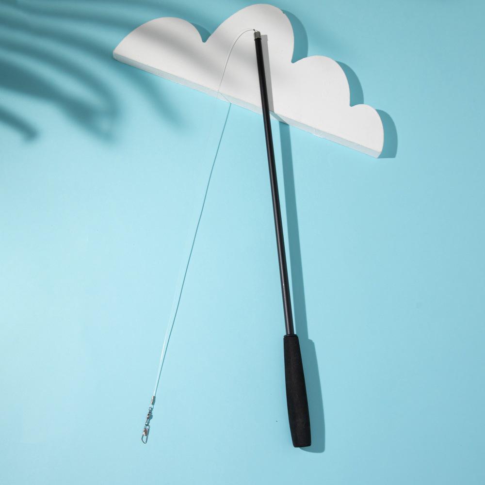 Популярная палочка-дразнилка для кошек: Трехсекционная удочка с несколькими вариантами расцветок для развлечения.