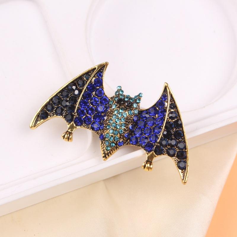 Creative Design Bat Brooch, Alloy Diamond-Encrusted Animal Corsage, Anti-Light Clothing Accessories Pin