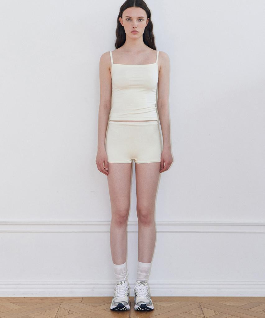 LADY VOLUME Eris Shorts (Ivory)
