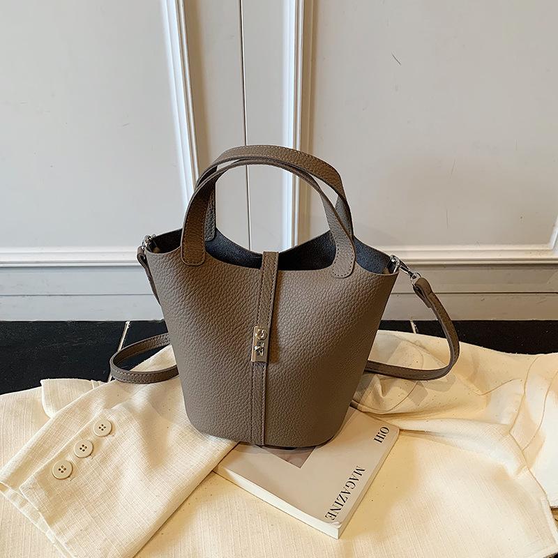 Винтажная маленькая сумка Maillard 2025 новая повседневная универсальная женская сумка-мессенджер изысканная ручная сумка-ведро для мамы