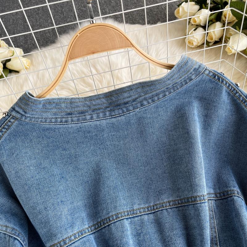 Autumn and Winter Retro Design Sense of the New Loose Short Heavy Riveted Beads Loose Denim Jacket