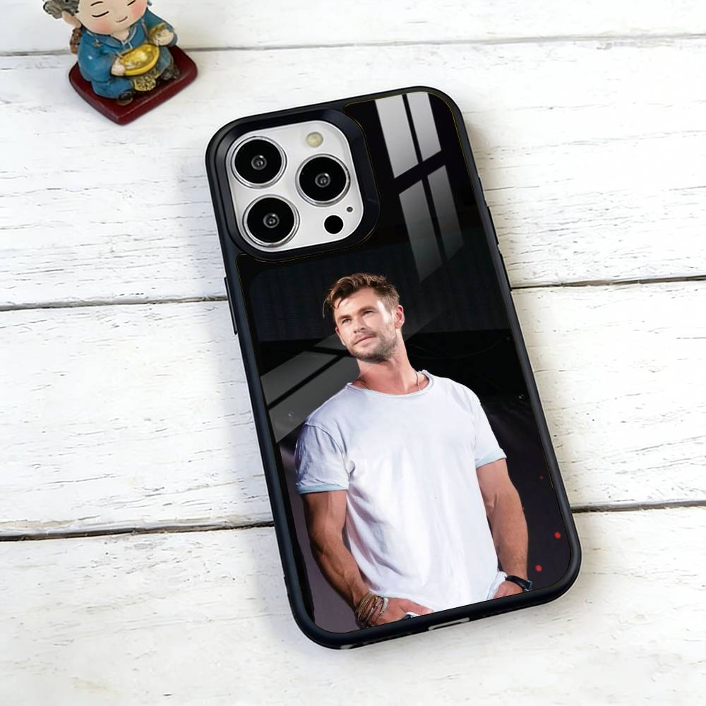 Чехол для телефона с Крисом Хемсвортом для iPhone17,16,15,14,13,12,11 Plus,Pro Магнитный с Magsafe Беспроводная зарядка