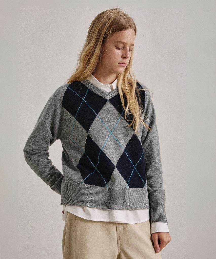 ARTID Merino Wool Argyle V-Neck Knit_Grey