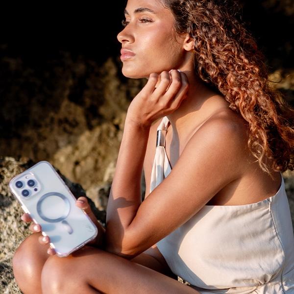 Uniq Etui Coehl Savon Iphone 16 Pro 6.3 Magnetic Charging Bubble Prism