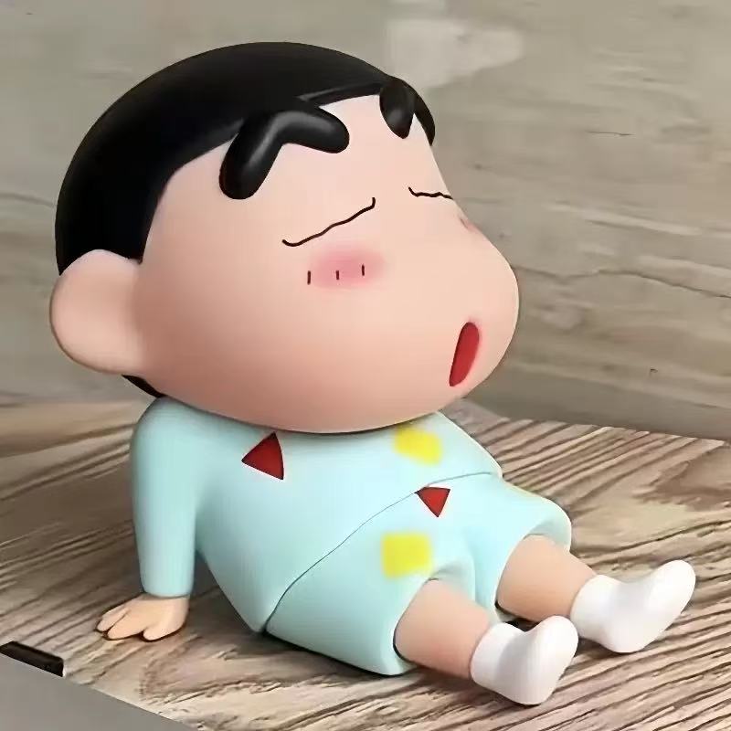 Держатель для телефона Crayon Shin-chan - Кавайная аниме фигурка, настольная подставка для телефонов, милая мультяшная модель для просмотра ТВ, коллекционный декор