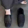 Версия из коровьей кожи нишевая ретро плетеная полая дышащая сумка каблук одинарная обувь женская квадратный носок один педаль универсальные ленивые плоские туфли