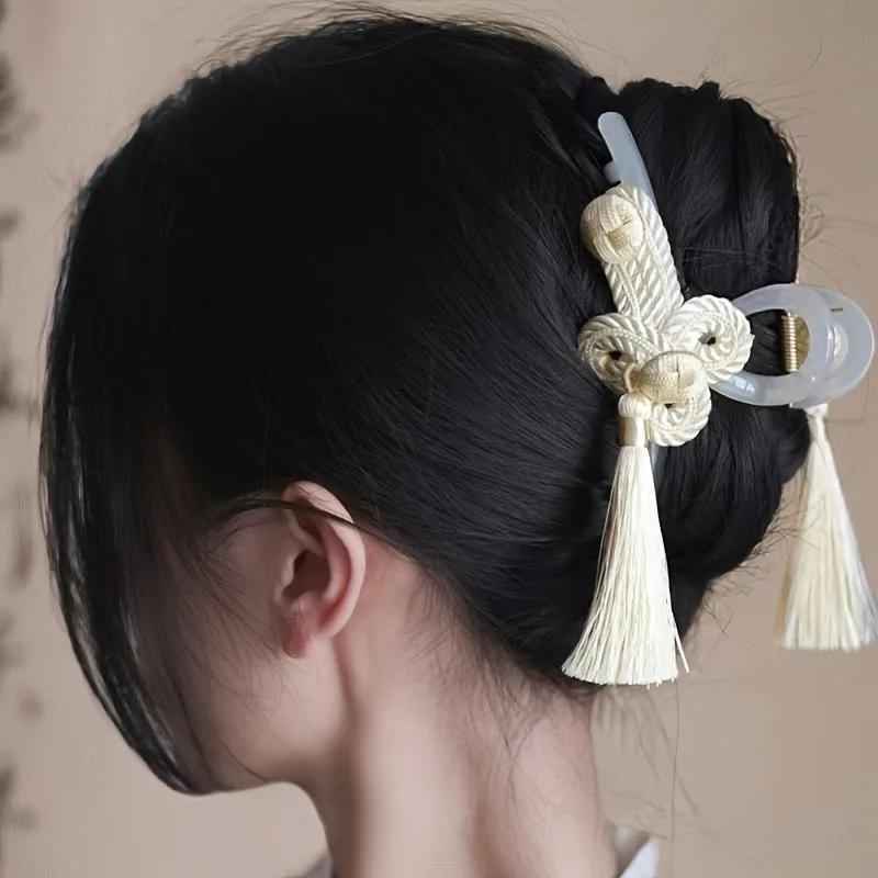 New Chinese Style Ancient Style Hand Woven Tassel Acrylic Clip Elegant Dignified Cheongsam Hanfu Braided Updo Hair Accessories