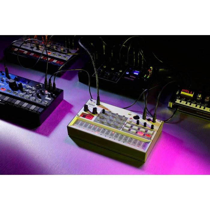 KORG volca sample2 Digital Sampler Synthesizer (White, Black)