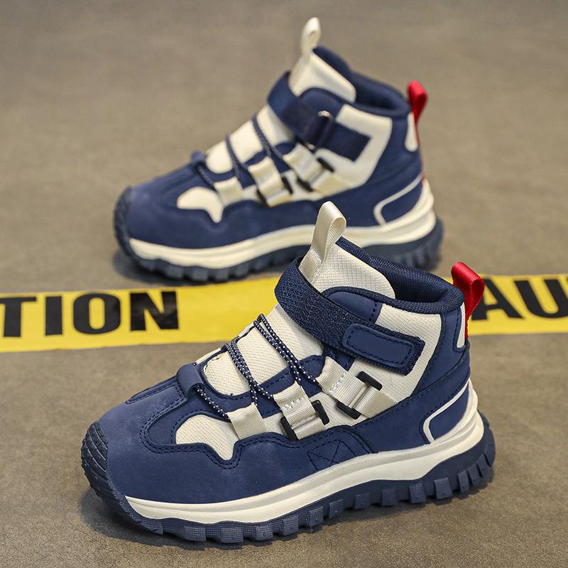 Детские высокие хлопковые кеды 2025 зима новые мягкая подошва нескользящие студенческие спортивные туфли для мальчиков и девочек утепленные флисом теплые