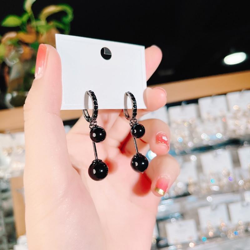 Темпераментные черные серьги в стиле ретро с шариками для женщин, роскошный дизайн, элегантные висячие серьги, ювелирные изделия