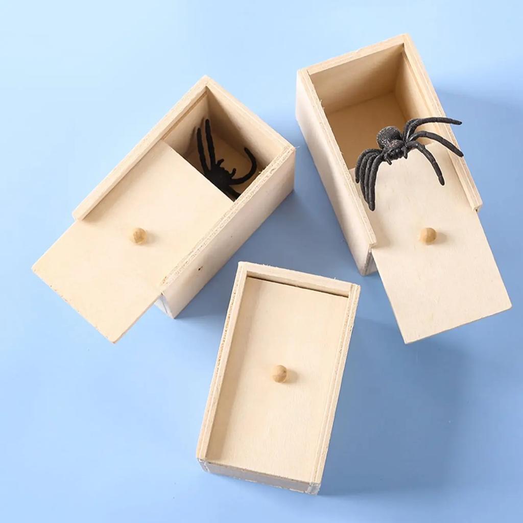 1PC-Wooden Prank Trick Practical Joke Home Office Scare Toy Box Gag Spider Parents Friend Funny Play Joke Gift Surprising