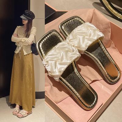 Летние тапочки для женщин, плиссированные шлепанцы, балетки, 2024, новые корейские тапочки, женские сандалии, зеленые туфли без застежек, большой размер 36-42