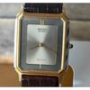 SEIKO Dolce Кварцевые Квадратные Золотой x Серебряный