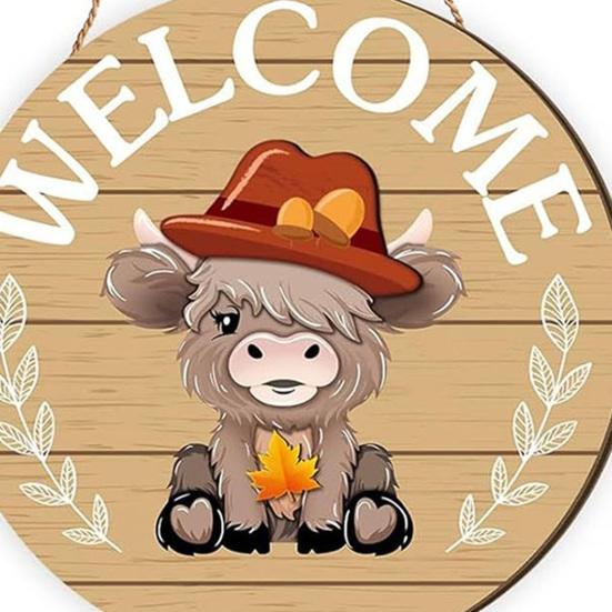 1 Set Interchangeable Wooden Welcome Sign with Seasonal Hat Accessories Gnome Highland Cow Hanging Front Door Sign Home Office Holiday Decoration