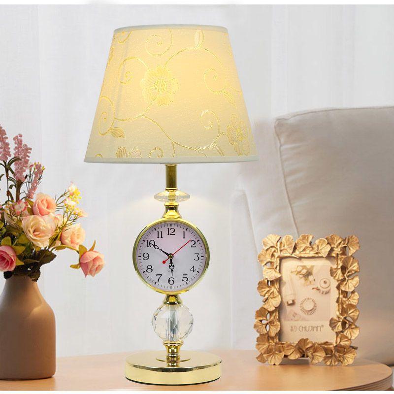 Европейская хрустальная настольная лампа для спальни с настольной декоративной прикроватной лампой с часами