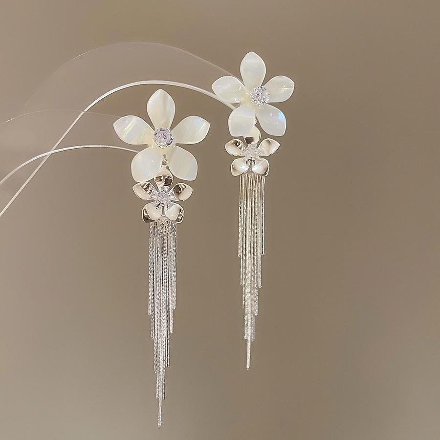 Silver Needle Super Fairy Elegant Bow Flower Stud Earrings French Light Luxury Earrings Literary Style Sweet Versatile Earrings