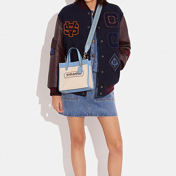 Coach Сумка-тоут Field 22 с логотипом, стеганая ткань и кожа, на кнопках, женская, цвет Хаки Синий CH740-B4VPK