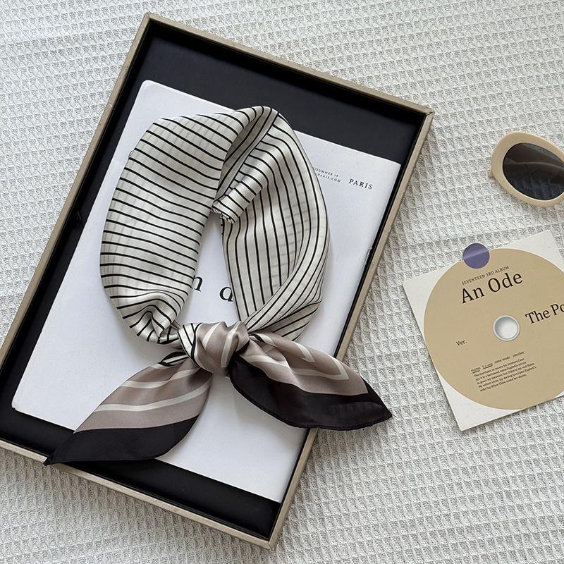 70 Square Scarves, New Silk Scarves, Fashionable and Versatile Bags, Tied Hair Scarves, Headbands, Neck Protectors, Scarves, Shawls.