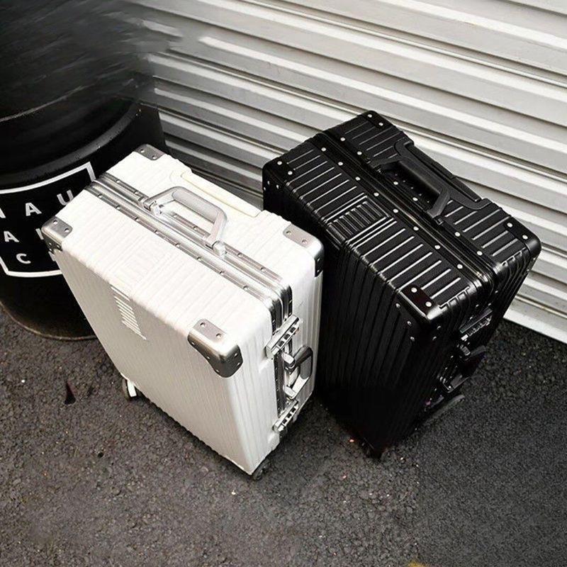 Унисекс чемодан для путешествий в корейском стиле: Универсальные колеса, Большая вместимость, Кожа, Кодовый замок, Алюминиевая рама