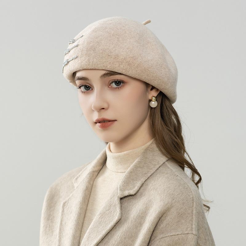 Beret women's autumn and winter new wool woolen beret versatile painter hat women show small face