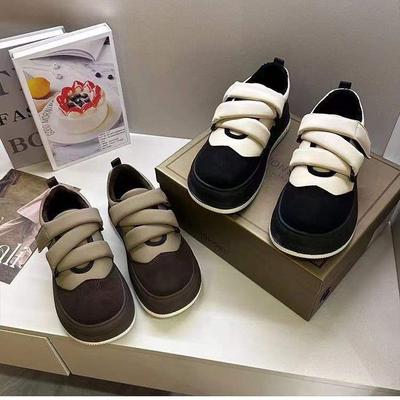 Бархатные повседневные туфли-хлебцы на толстой подошве женские теплые новые волшебные спортивные кеды для скейтборда кроссовки осень-зима 2025