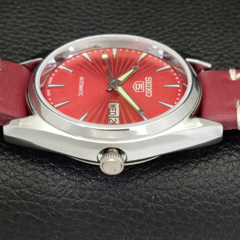 АВТОМАТИЧЕСКИЕ 6309A ВИНТАЖНЫЕ ВОССТАНОВЛЕННЫЕ SEIKO 5 ЯПОНИЯ МУЖСКИЕ ЧАСЫ С КРАСНЫМ ЦИФЕРБЛАТОМ a701710-5