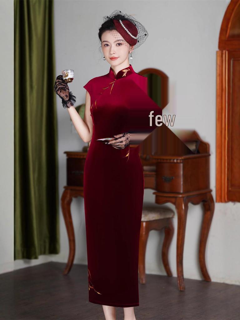 Retro Black Velvet Embroidered Sleeveless Cheongsam - Autumn 2025, Stretch Long Style