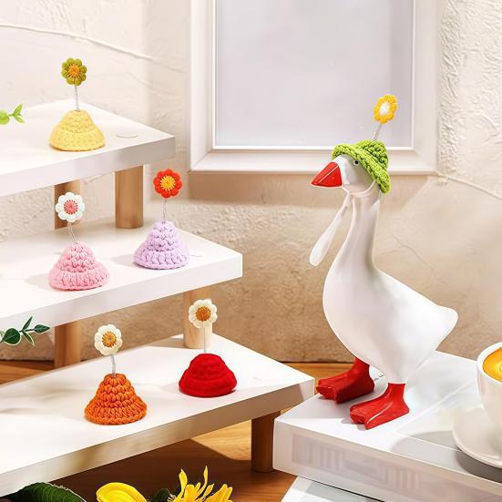 6/8 шт. Статуэтка гуся Мини вязаная шапка с регулируемым ремешком Настольная шапка-крючком Головной убор Рождественская праздничная вечеринка Наряд для переодевания