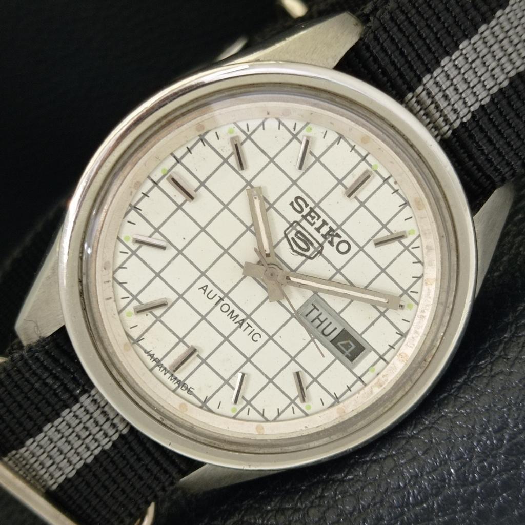 Seiko 5 АВТОМАТИЧЕСКИХ ЯПОНСКИХ МУЖСКИХ ЧАСОВ 6119C ВИНТАЖНЫЕ БЕЛЫЙ ЦВЕТ ЦИФЕРБЛАТ a702364-5