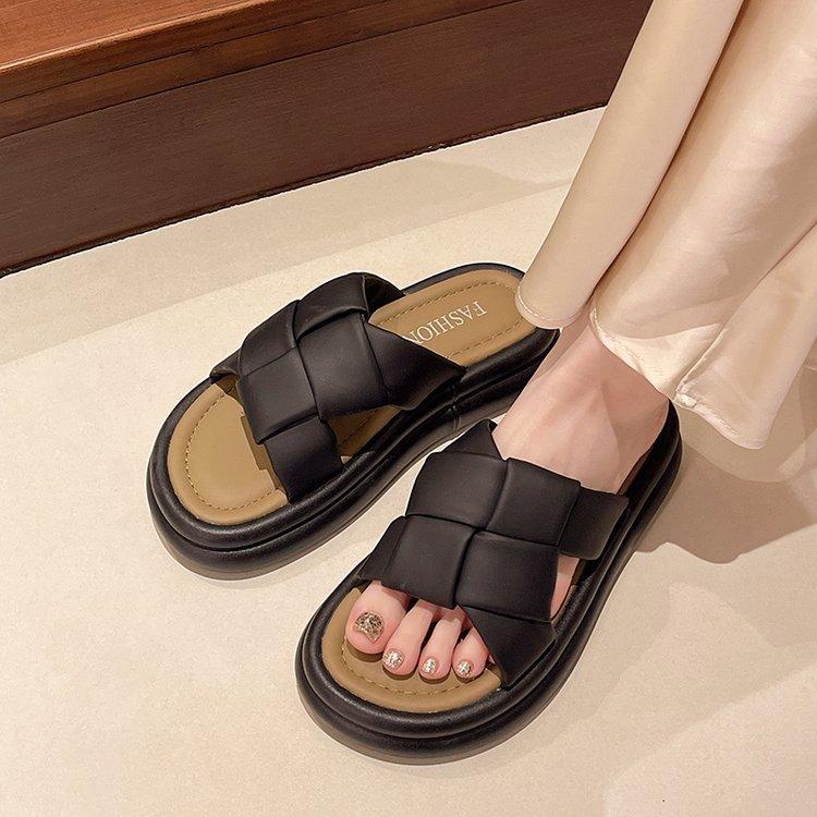 2025 лето новая корейская версия толстой подошвы повседневные плетеные односложные классные тапочки квадратные подошвы мягкие пляжные сандалии женские