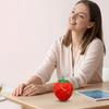 Yousheng 1/2 шт. Красный клубничный мячик-антистресс Реалистичная мини-клубника Сжимаемая игрушка-непоседа Эластичная имитация фруктов Сенсорная игрушка Вечеринка