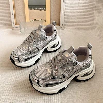 Трендовые женские кроссовки на толстой подошве и платформе в стиле dad - Весна/Осень 2025 Уличный стиль