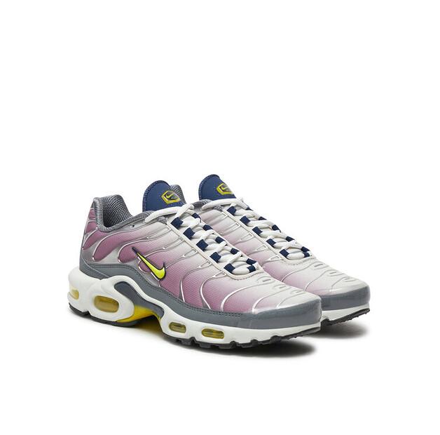Nike Nike Air Max Plus FN8007 Pink Sneakers