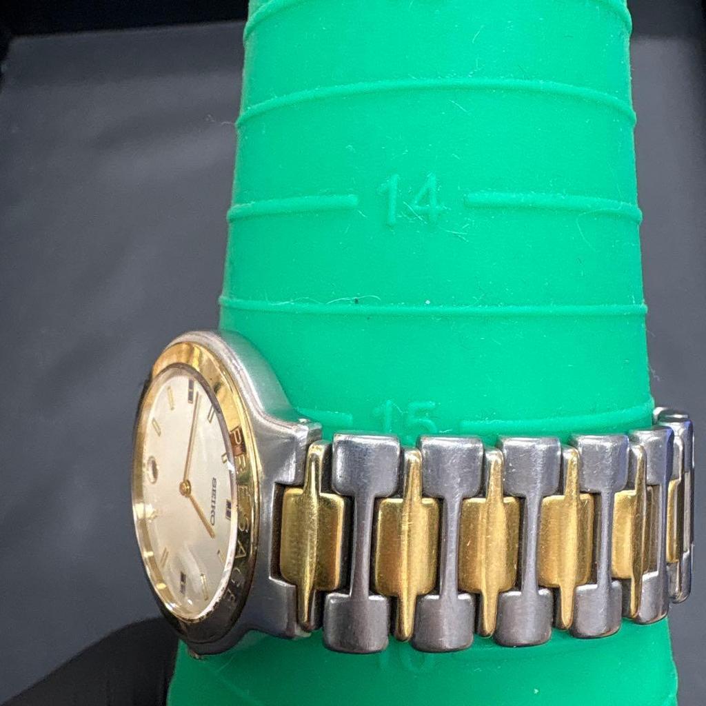 Б/у Seiko 9539-6000 Кварцевые ST Белый циферблат