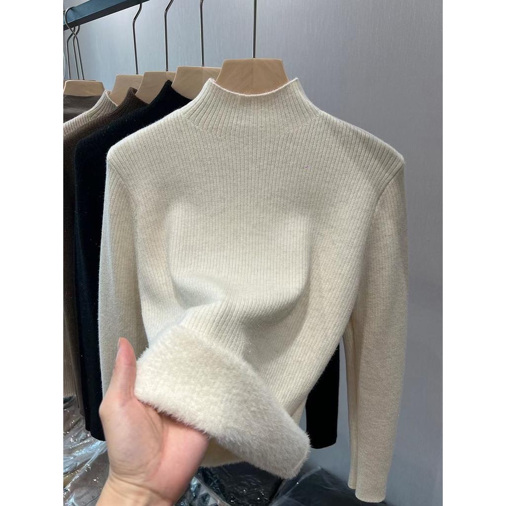 Half High Collar and Thick Velvet Winter Base Sweater for Women, Soft and Stylish, with Warm and Integrated Velvet Sweater Inside