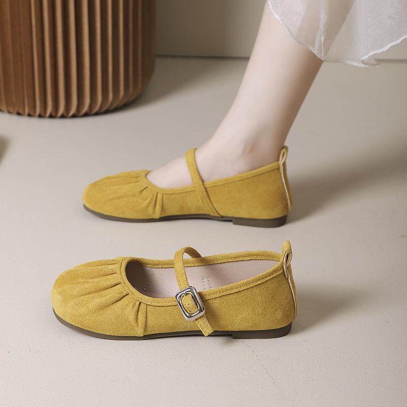 One Pedal 2025 Spring Gentle Shallow Mouth Soft Sole Flat Bottom Pleated Round Head French Single Shoes Female Grandma Shoes Laden Shoes