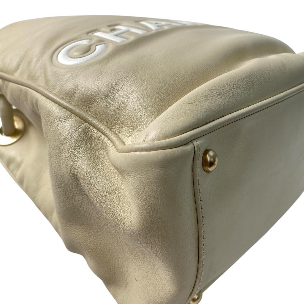 Used CHANELTote Bag Ivory Leather Women