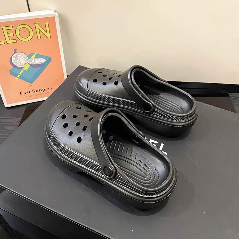 2025 новая верхняя одежда дырявые туфли на платформе летние сандалии для отдыха на море модный тренд наступая на дерьмо eva крутые тапочки