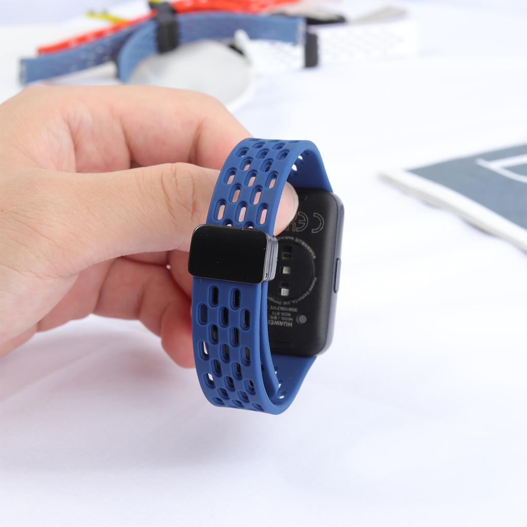 Магнитный силиконовый ремешок для Huawei Band 10/9/8 Аксессуары Спортивный дышащий браслет pulseira correa Huawei Band 10 Ремешок