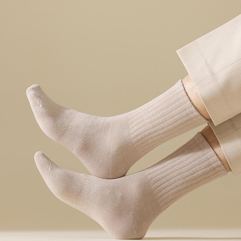 Мужские однотонные носки из чесаного хлопка – осень/зима, средней длины, повседневные и деловые стили с имитацией вручную пришитого носка