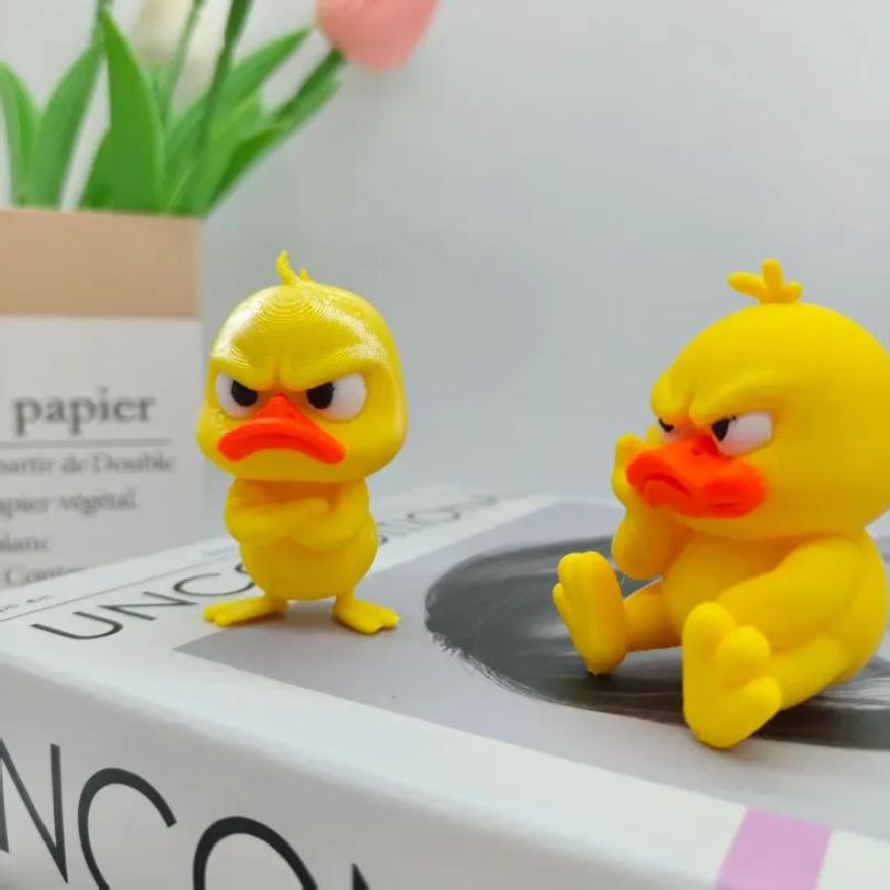 3D-печать Злая Желтая Утка Статуэтка Белоглазая Смешная Утка, Юмористическое Украшение для Дома и Улицы, Рождественское Украшение и Украшение для Автомобиля
